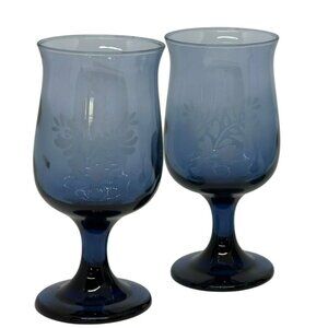 VTG Pfaltzgraff Yorktowne Etched Cobalt Blue Set of 2 Stemmed Wine Glasses 5.5"
